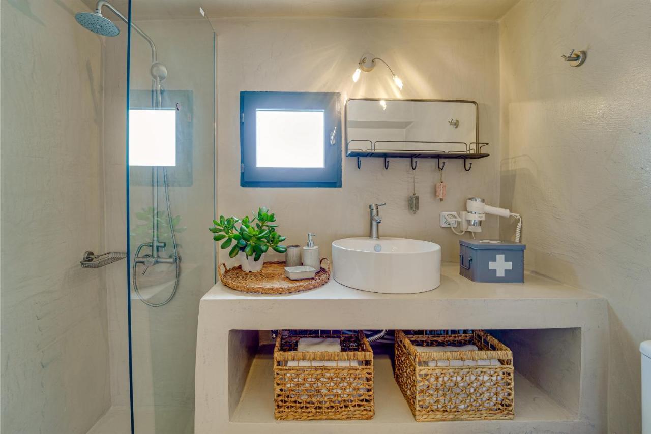 Present Perfect Villa - Private Pool Φηροστεφάνι Εξωτερικό φωτογραφία